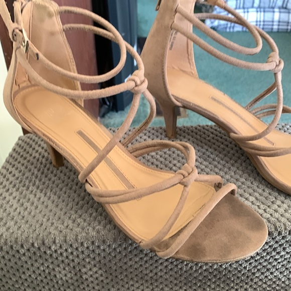 Sandals - Picture 2 of 4